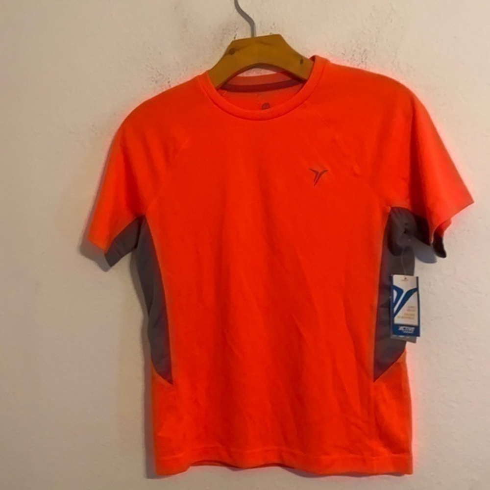 NWT ACTIVE OLD NAVY ORANGE SHIRT SIZE MEDIUM